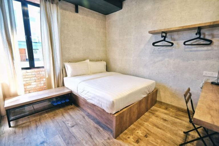 Bedroom 16