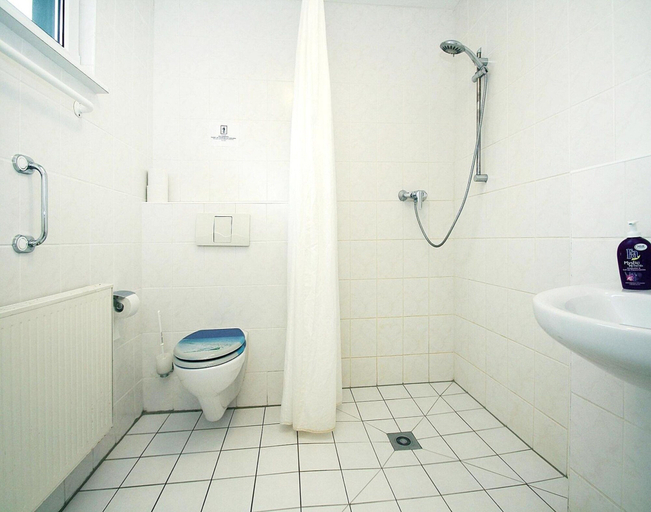 Bathroom 4, Ferienhaus am Garder See Inselblick, Rostock