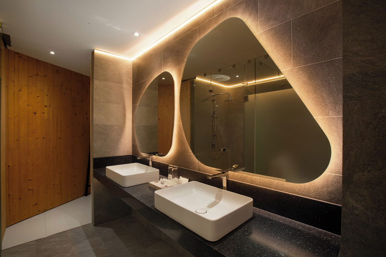 Bathroom 2