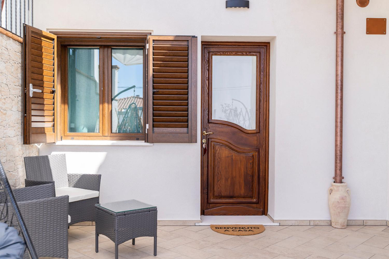 Exterior & Views 1, Apposentos in via Baus, Ogliastra