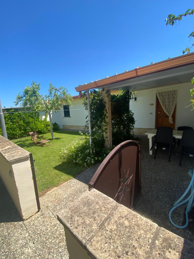 Exterior & Views 1, Agriturismo Il Piccolo Lago, Lecce