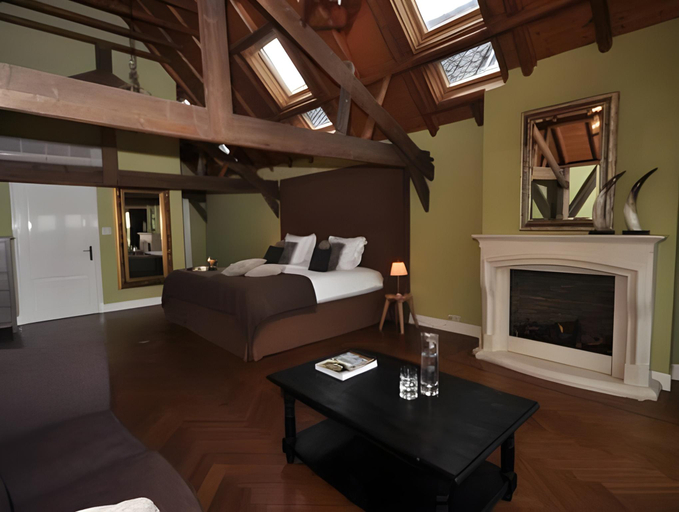 Bedroom 21