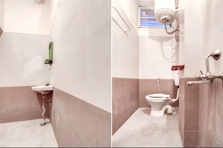 Bathroom 4, Octave Sri Sai Comforts, Bangalore