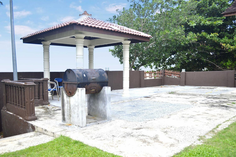 Others 3, Lagenda Putri Chalet, Alor Gajah