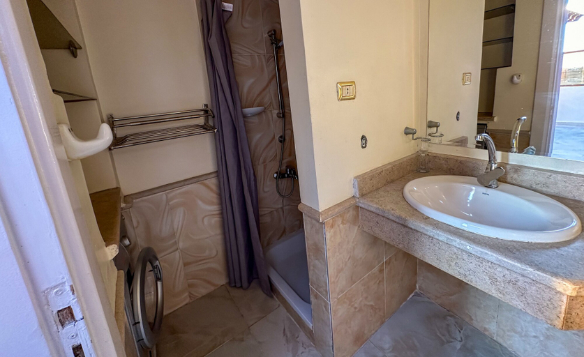 Bathroom 4, Green Garden Resort, Al-Ghurdaqah