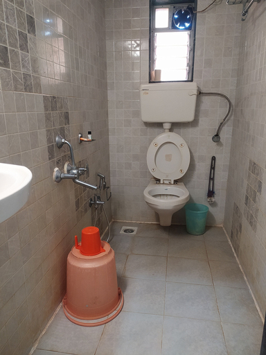 Bathroom 4, Sea Winds Hotel, Ratnagiri