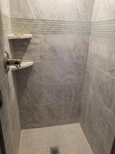 Bathroom 3, Sea Spray, Saint Johns