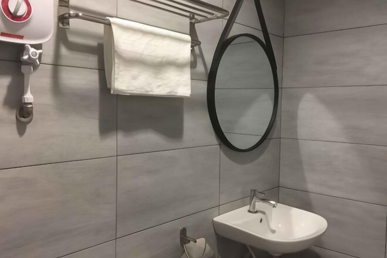 Bathroom 26