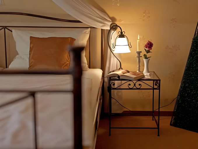 Bedroom 13