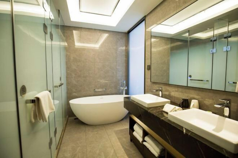Bathroom 4, Huangyan International Hotel, Taizhou