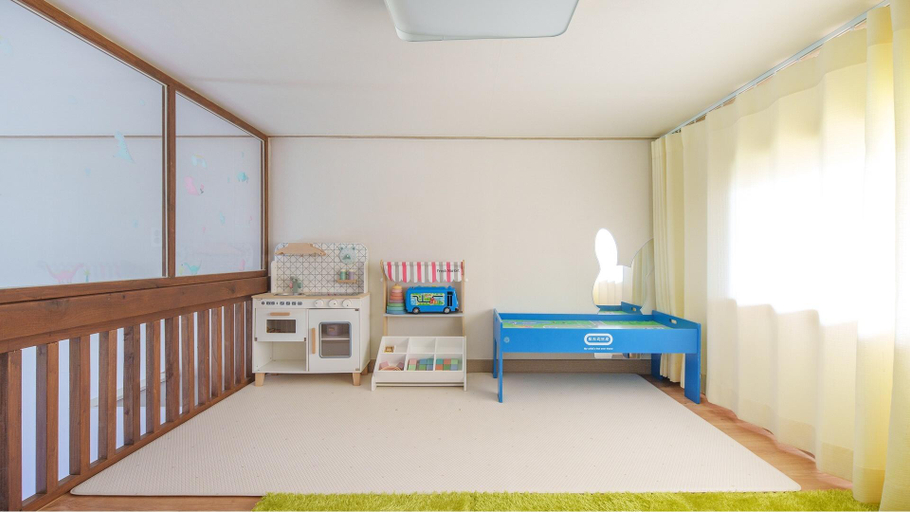 Bedroom 2, Jeju Kids and dolphin pension, Seogwipo