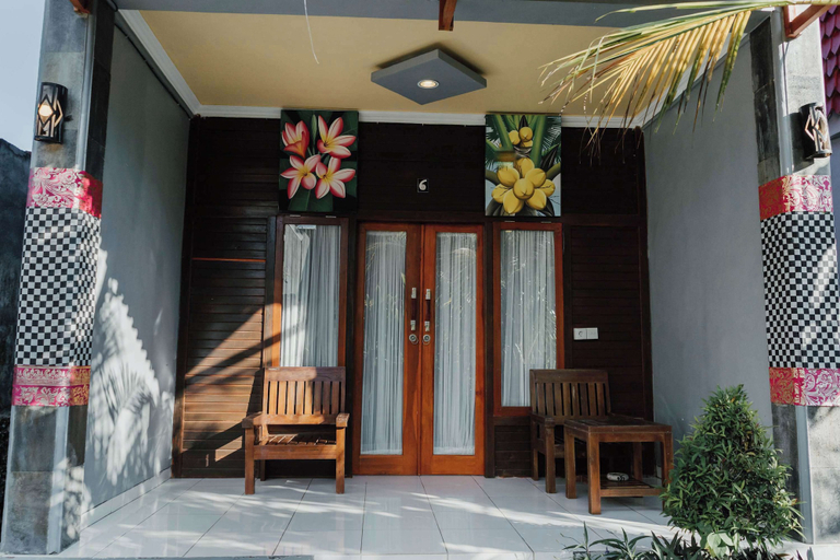Exterior 4