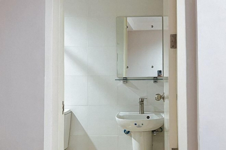 Bathroom 5, RedDoorz @ Mary Land Transient Alaminos Pangasinan, Alaminos City