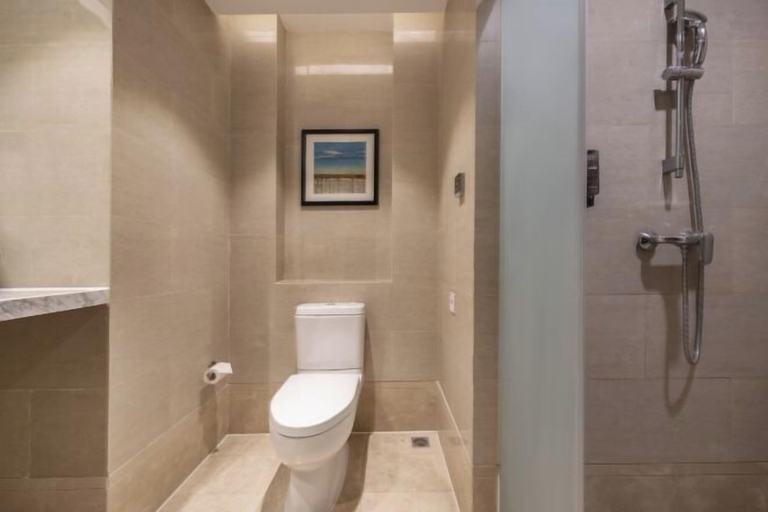 Bathroom 4