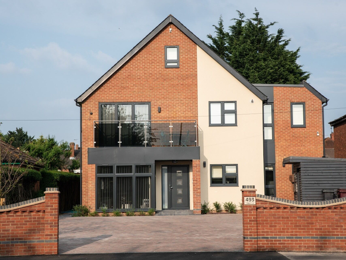 Exterior & Views 2, Ivory Lodge, Wokingham