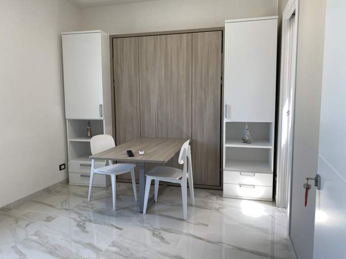 Others 4, Il Timone B&B, Lecce