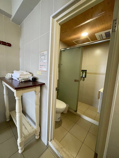 Bathroom 3, Firstsun, Chiayi County
