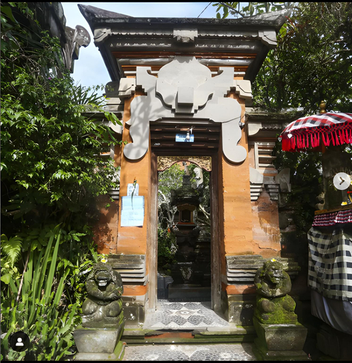 Down The Rabbit Hole, Gianyar