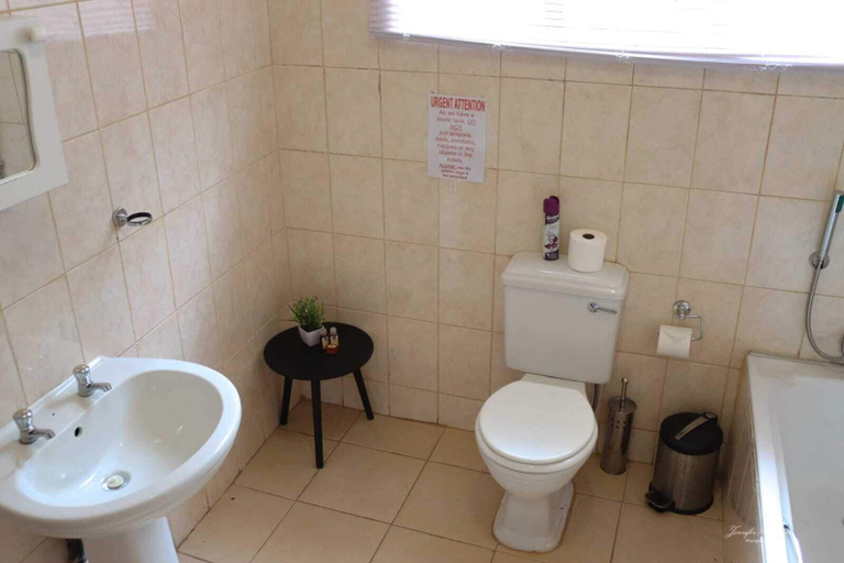 Bathroom 5, The Ultimate Lodge, Vhembe