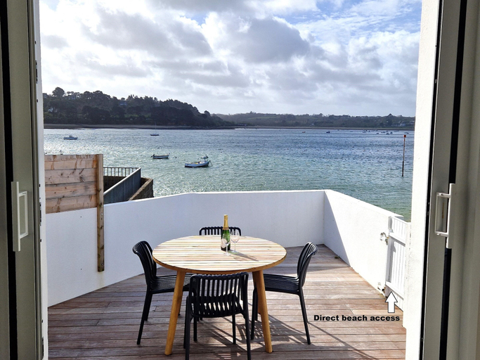 Balcony, Holiday Home in Plougasnou With Sea Views, Finistère