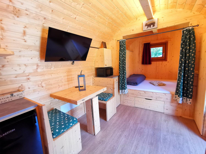Bedroom 3, Presanella Mountain Lodge, Brescia