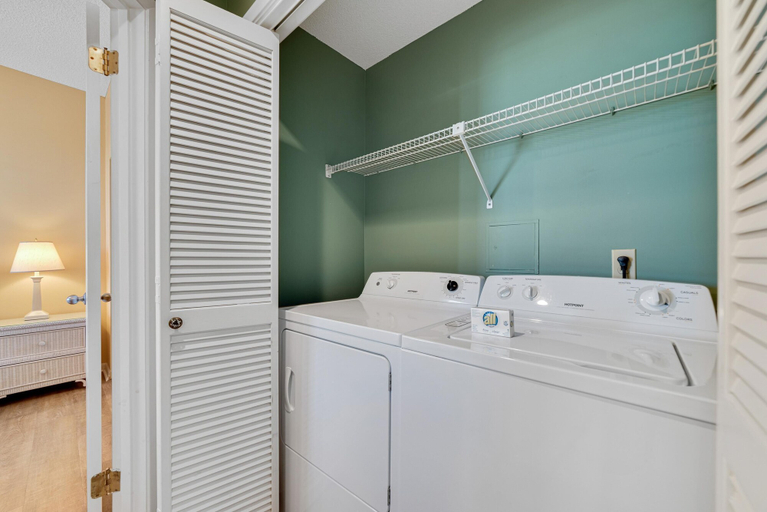 Bathroom 3, Seachase 901w, Baldwin