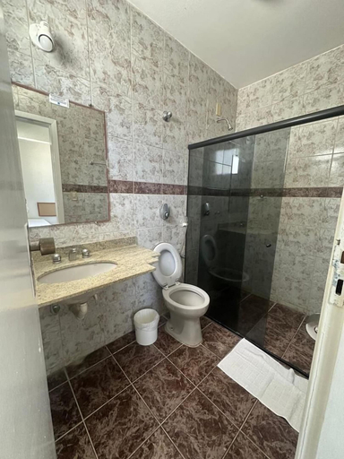 Bathroom 5, Hotel Paraiso Tropical, Alcobaca