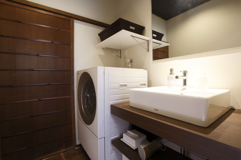 Bathroom 4, Miyaki-tei, Kyoto