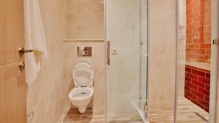 Bathroom 3, Sunrise Residence, Batumi