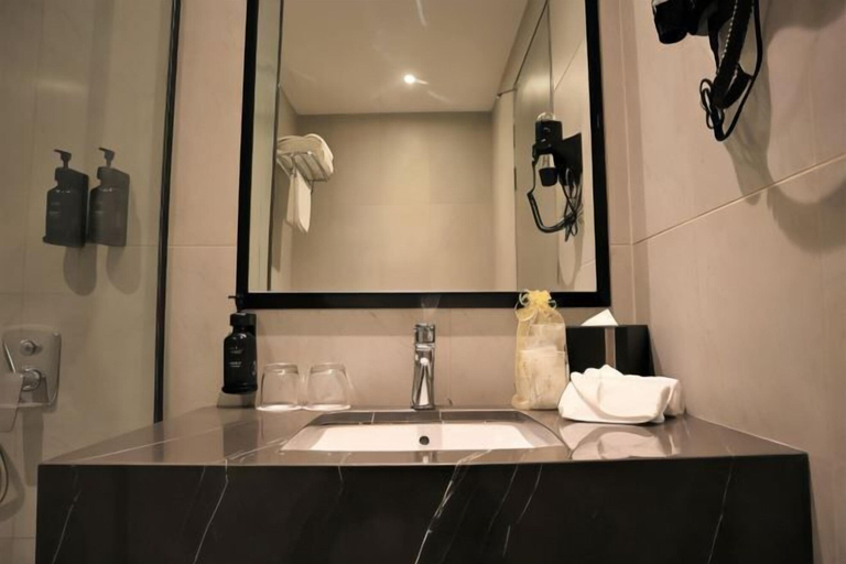 Bathroom 8
