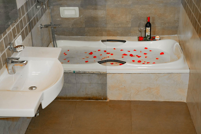 Bathroom 9