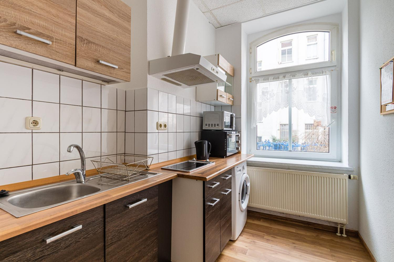 Others 5, Enjoy your stay with DKN apartments - Mon-Sun - Late night check-in - Multilanguage - Near Railway s, Leipzig