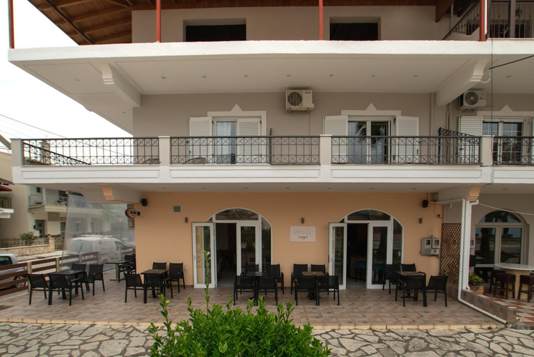 Others 2, Blue Hug Apartments, Epirus