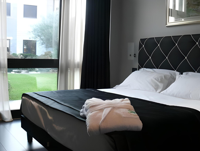 Bedroom 8