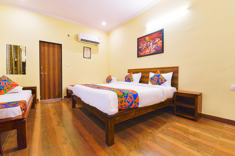 Bedroom 3, FabHotel Golden Manor Inn, Jaipur