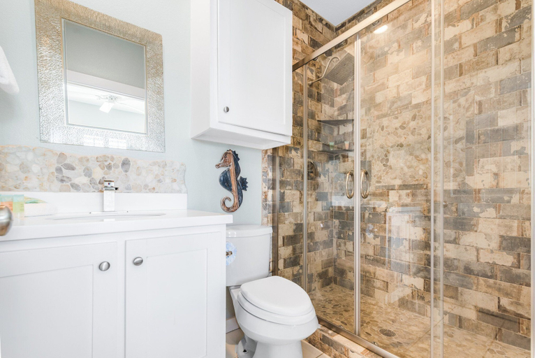 Bathroom 4, Sandy Coral, Nueces
