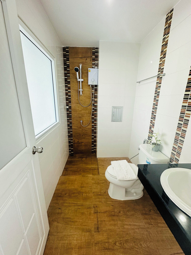 Bathroom 5