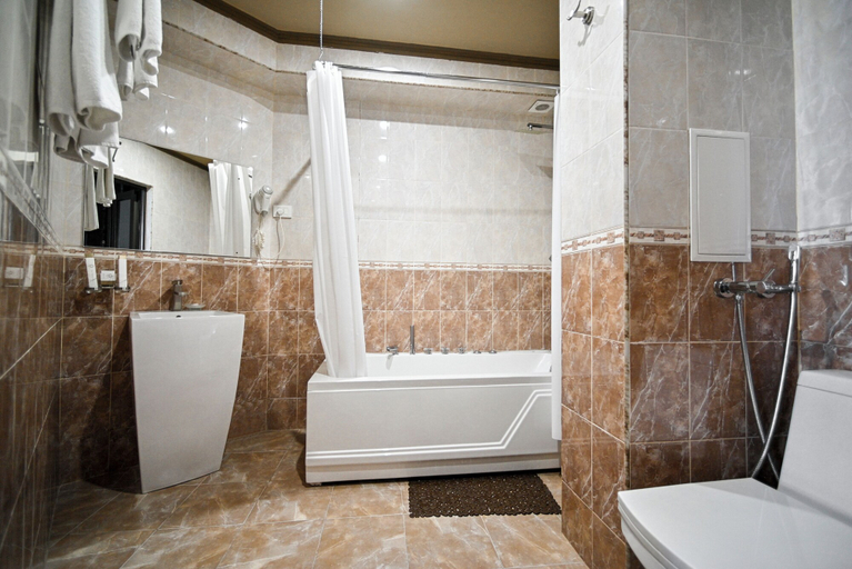 Bathroom 4, Imperial Palace Hotel, Yerevan