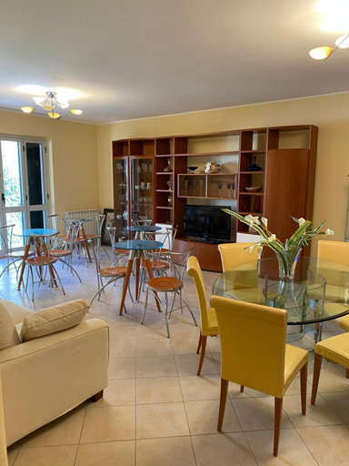 Others 3, Regina Margherita B&B, Cosenza