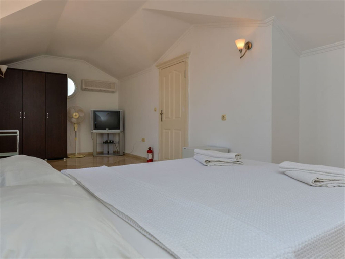 Bedroom 2, SUNSET BEACH CLUB LEBRENTALS, Fethiye