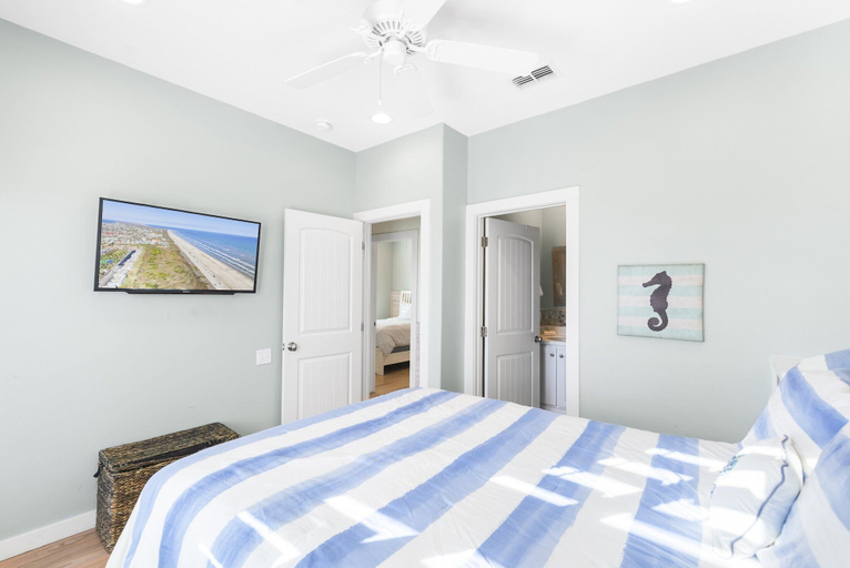 Bedroom 3, Sandy Coral, Nueces