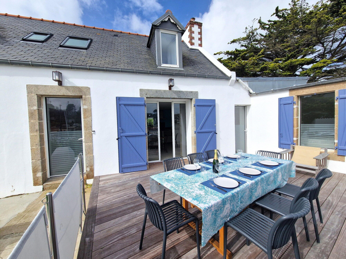 Exterior 2, House in Terenez With Stunning Harbour Views, Finistère