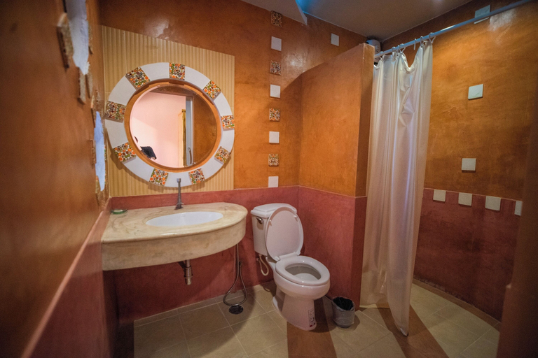 Bathroom 5, Sa-Bai-Buri, Nong Muang