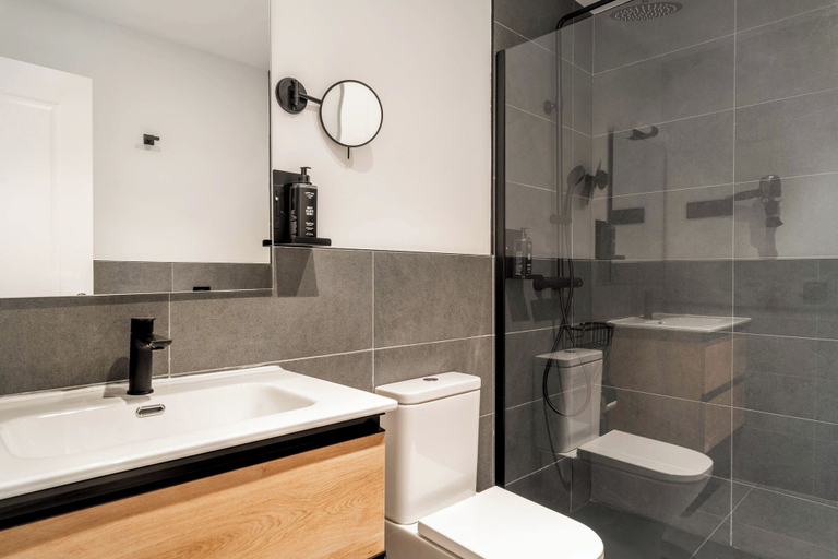 Bathroom 3, Limehome Malaga Calle Victoria, Málaga
