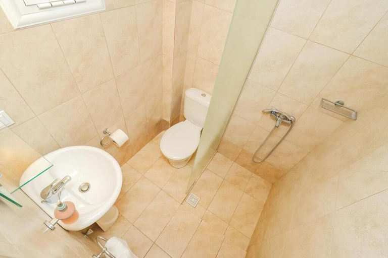 Bathroom 3, Hanioti Grand Victoria, Central Macedonia