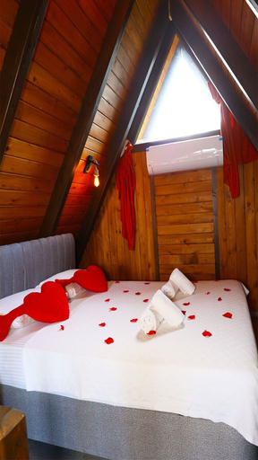 Bedroom 5, Gezegen Bungalow, Izmit
