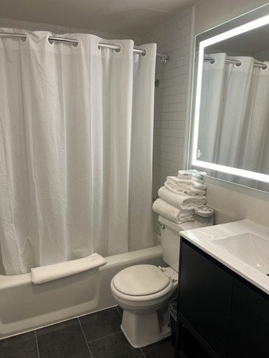 Bathroom 4, The Dylan, a Baymont by Wyndham, Seattle