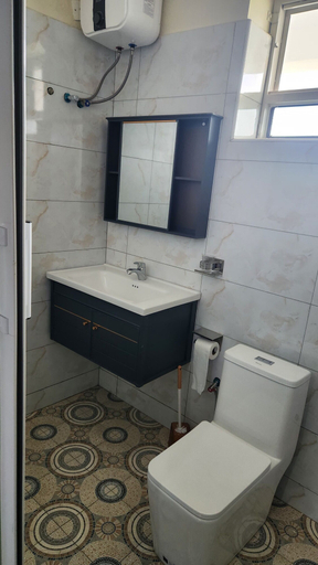 Others 5, Peak Hotel, Igara