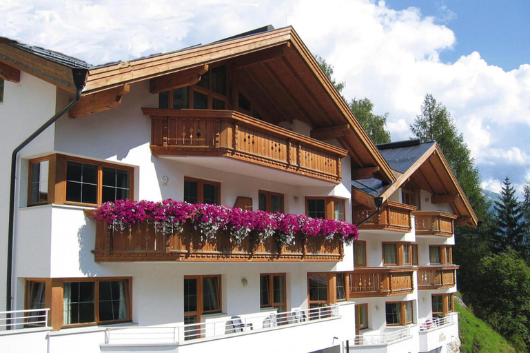 Exterior 2, Flat in St. Anton am Arlberg With Balcony, Landeck