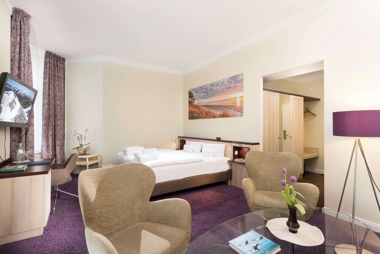 Bedroom 3, Best Western Plus Ostseehotel Waldschloesschen, Vorpommern-Rügen